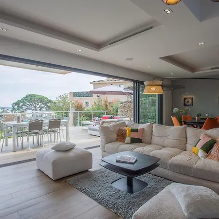 Golfe-juancannes Modern 3-bedroom With Swimming Pool And Sea View *