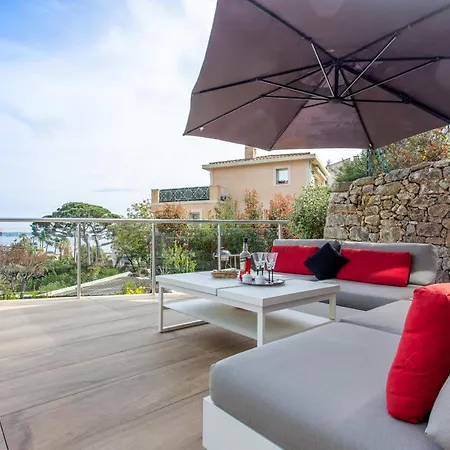 Villa Golfe-juancannes Modern 3-bedroom With Swimming Pool And Sea View