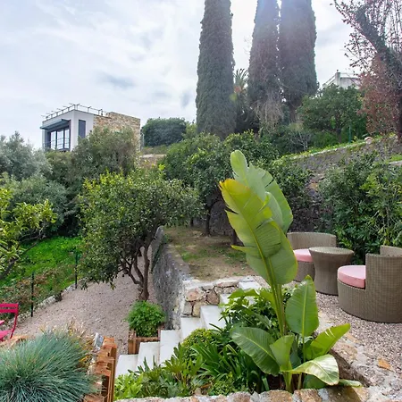 Golfe-juancannes Modern 3-bedroom With Swimming Pool And Sea View Villa *