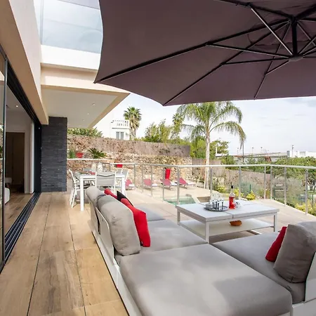 Golfe-juancannes Modern 3-bedroom With Swimming Pool And Sea View Villa