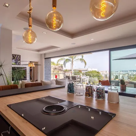 Golfe-juancannes Modern 3-bedroom With Swimming Pool And Sea View Villa *